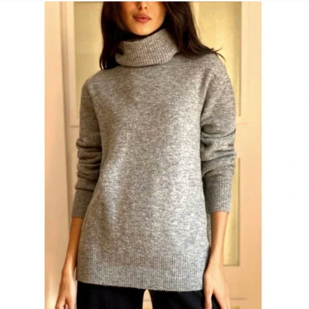 Aritzia The Group Babaton Plutarch Grey Merino Wool Turtleneck Sweater